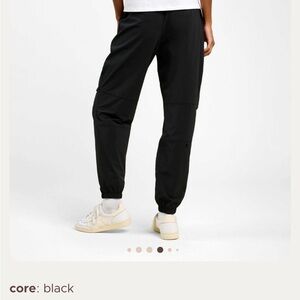 nuuds Women’s Refine Joggers in black